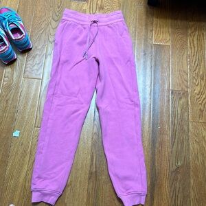 Never worn size 2 lululemon scuba joggers